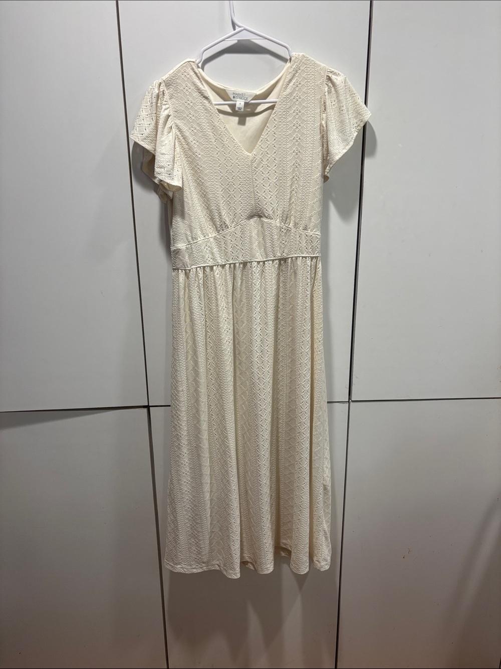 Market & Spruce Cream Lace V‑Neck Midi Dress Size Medium